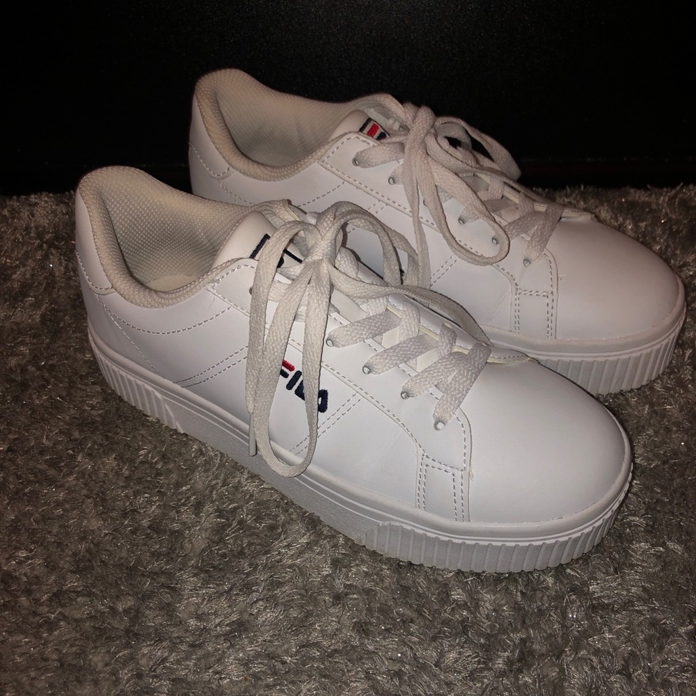 White filas